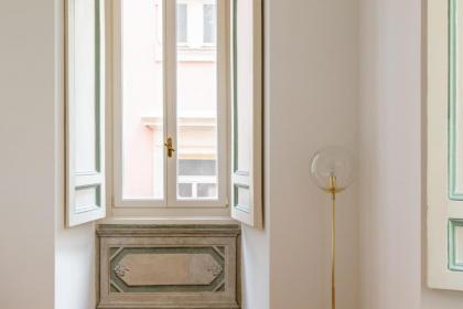 iFlat Wonder at the Pantheon - image 24