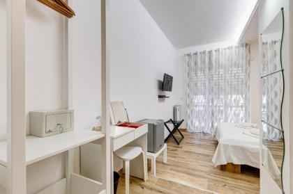 VATICANDREAM GUEST HOUSE - image 23