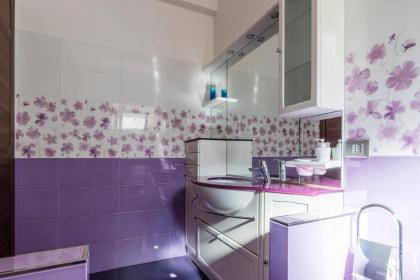 Santa Croce & MM San Giovanni Apartment - image 25