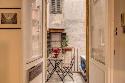 Monti Coliseum 2nd floor 3 bedroom - image 4