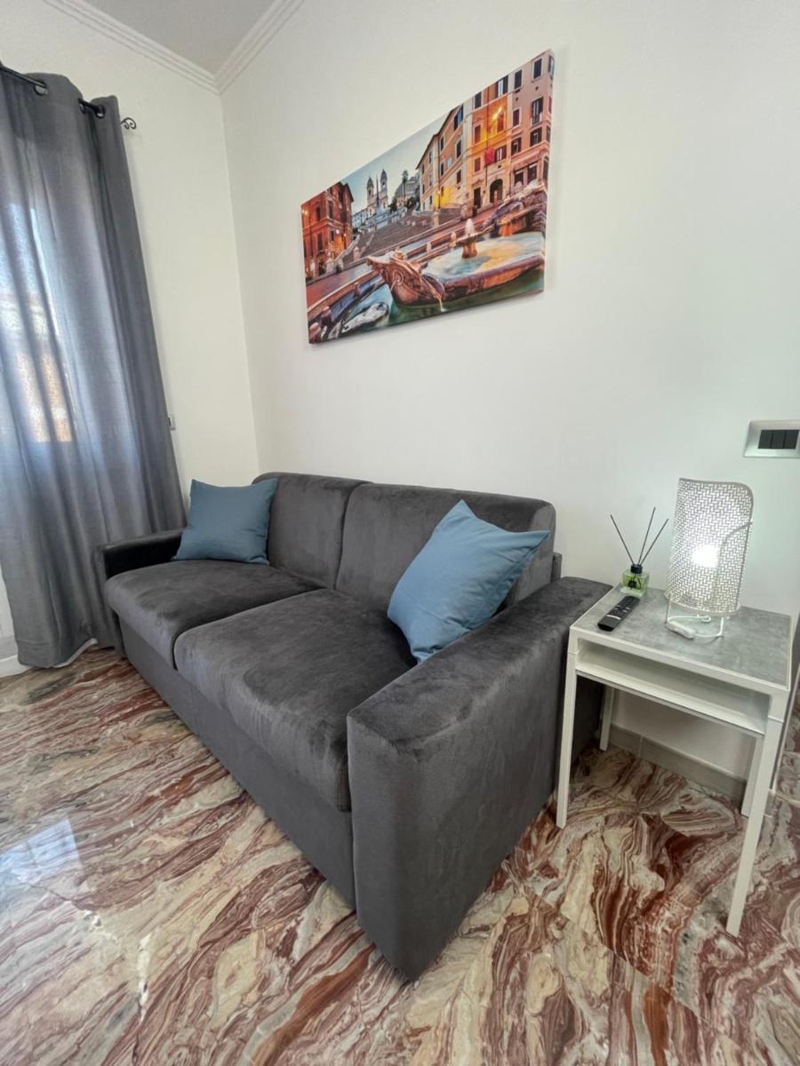 Henry Suite - image 6