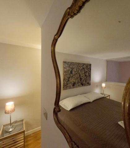 Navona Gold Apartment - image 24