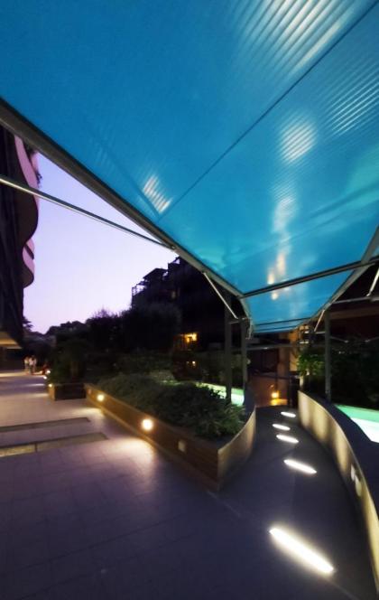 Home Sorbara Luxury Home no01 - image 12