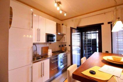 Home Sorbara Luxury Home no01 - image 18