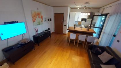 Home Sorbara Luxury Home no01 - image 5