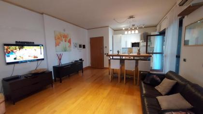 Home Sorbara Luxury Home no01 - image 6