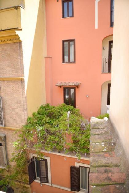 Fidia Palace Claudia's apartment Colosseo - image 22