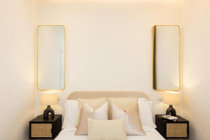 Colosseum Boutique Apartment - image 21