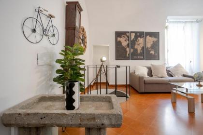 Home d'Elite Trevi Fountain - image 21