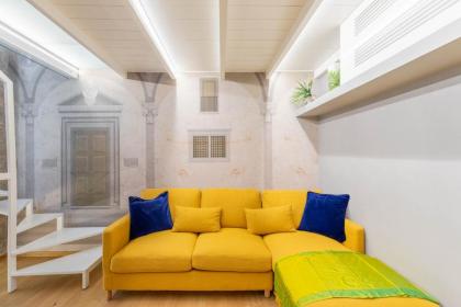 iFlat Glass and Stone Loft - image 21