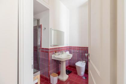 Caesar Suites - image 21