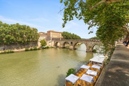 Trilussa Luxury Penthouse - image 26