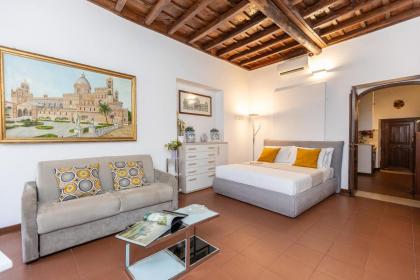 Amazing Via del Babuino - Piazza del Popolo - image 2