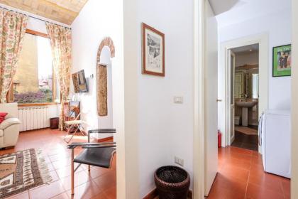 Trastevere Charming Retreat on Cobblestone Street - image 22