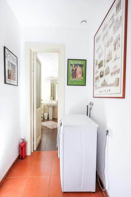 Trastevere Charming Retreat on Cobblestone Street - image 23