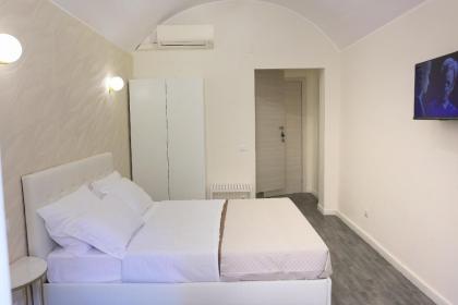 Holiday 168 - image 22