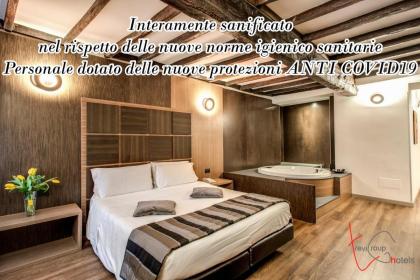 Trevi Hotel - image 23