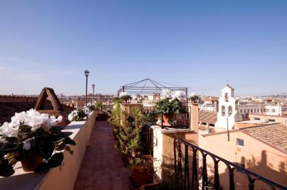 Trevi Hotel - image 4