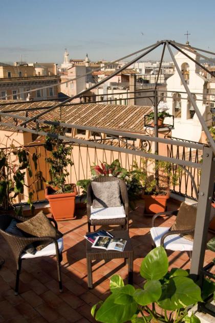 Trevi Hotel - image 7