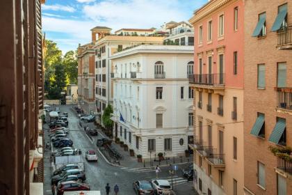 Casavignoni luxury apartment with terrace - image 5