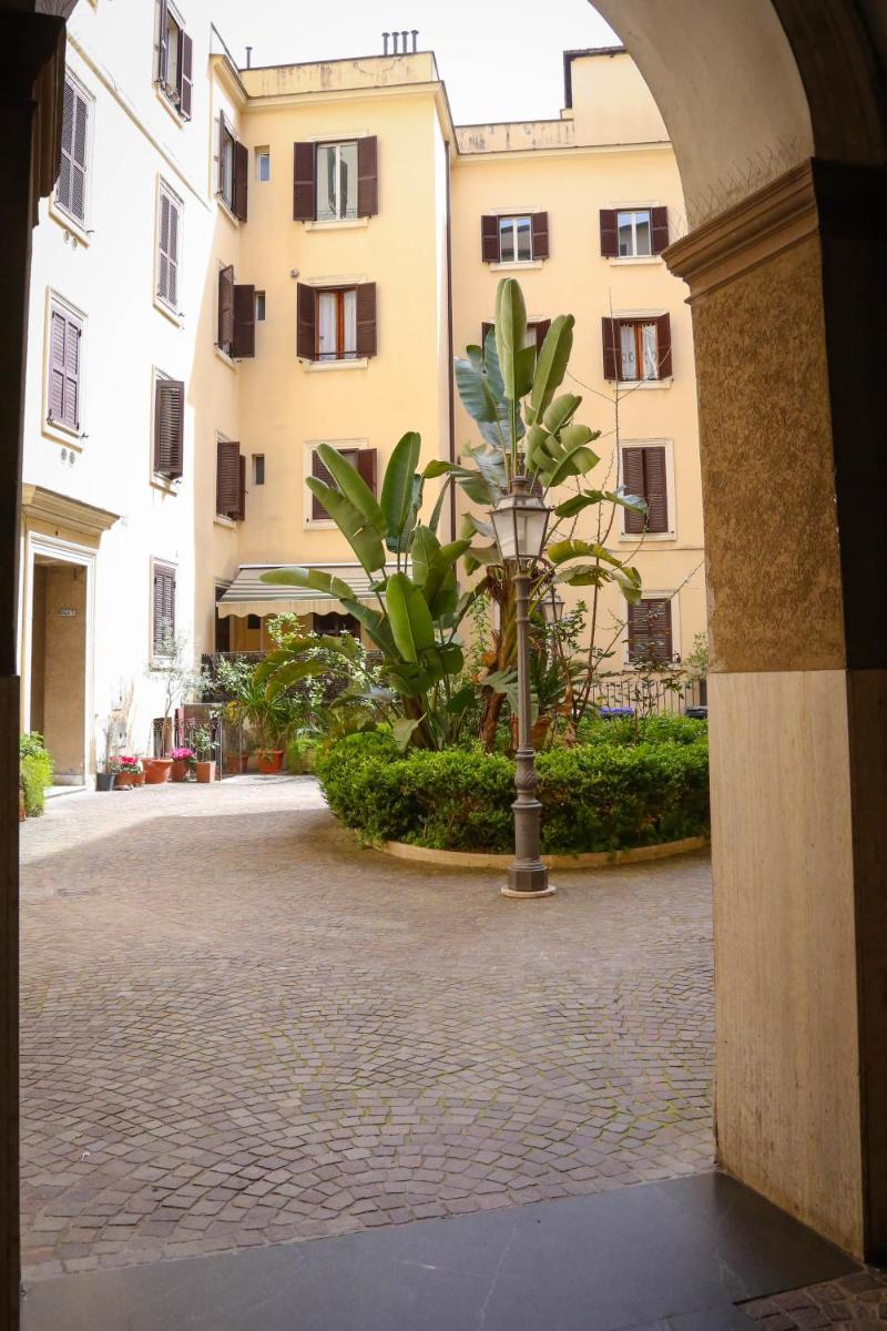 Mama House Roma - main image