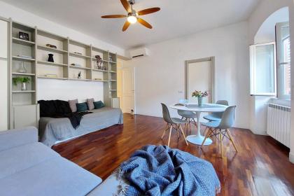 Cozy Navona Flat - image 27