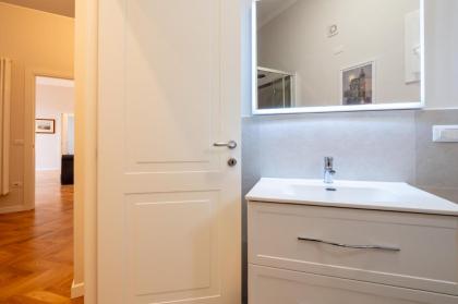 Top View Luxury apartment Piazza del Popolo - image 19