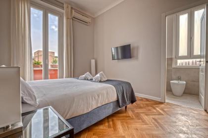 Top View Luxury apartment Piazza del Popolo - image 23