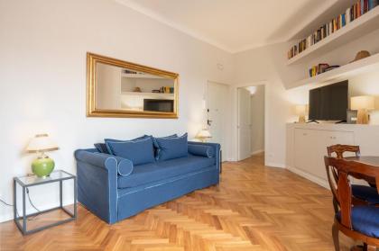 Top View Luxury apartment Piazza del Popolo - image 4