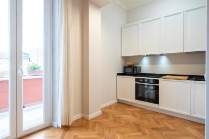 Top View Luxury apartment Piazza del Popolo - image 6