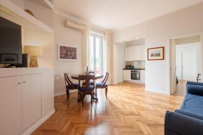 Top View Luxury apartment Piazza del Popolo - image 7