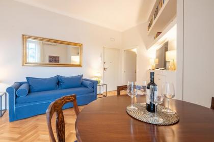 Top View Luxury apartment Piazza del Popolo - image 8