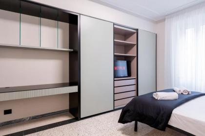 LUCIANO LUXURY APARTMENT - image 24