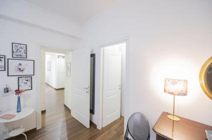 Lovely Design Apartment with Balcony - image 12