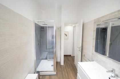 Lovely Design Apartment with Balcony - image 15