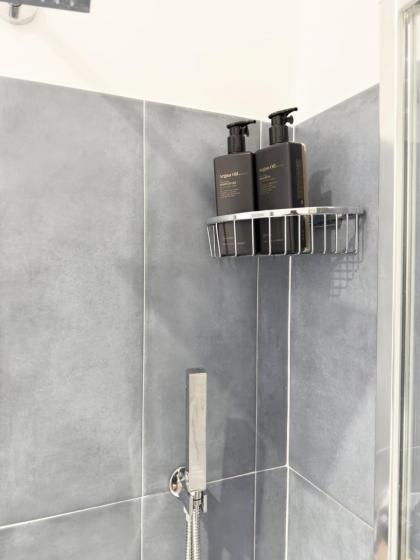 Lovely Design Apartment with Balcony - image 18