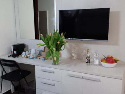 ANDENIS TIBER HOUSE - image 23
