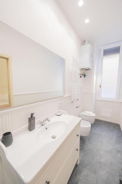 3 BR Home in Vibrant Testaccio - image 22