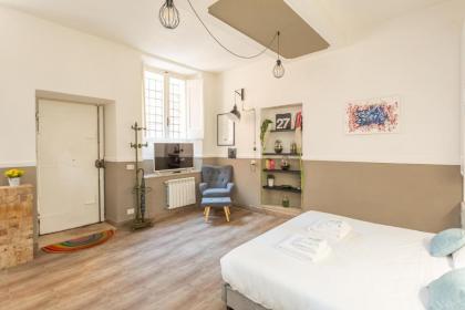 Central Charm near Piazza Navona - Cozy Loft for 2 - image 27