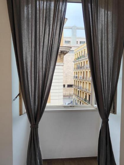 White King Rooms - image 25