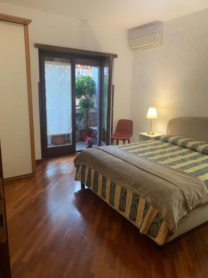 Flavia Apartment - image 25
