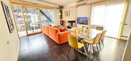 Rome Aparts - Luxury apartment with view and balcony at San Peter area Rome 