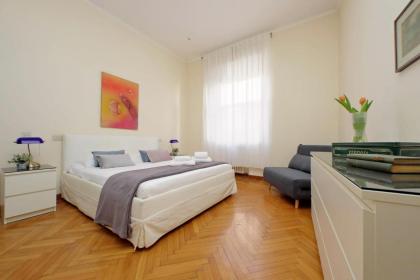 Spacious Parioli Apartment - image 23