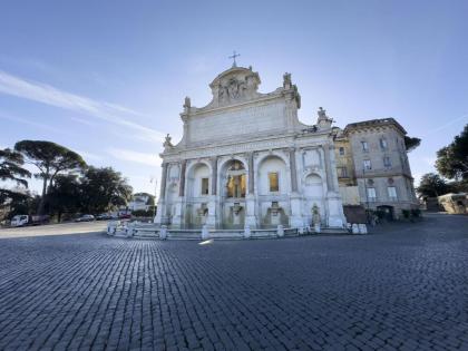 Trastevere 2 BR Cozy Apartment - image 27