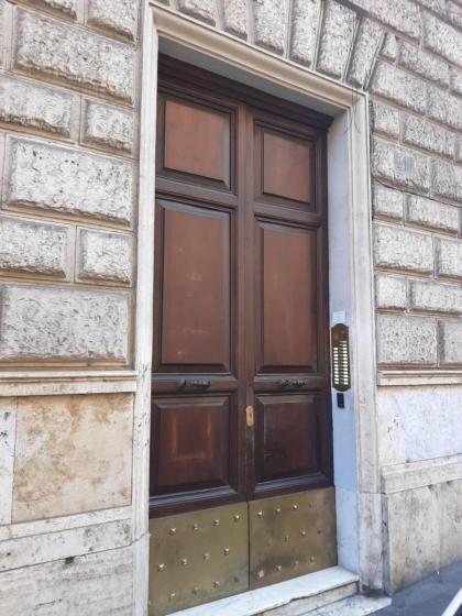 Colosseo Prestige Rooms - image 21